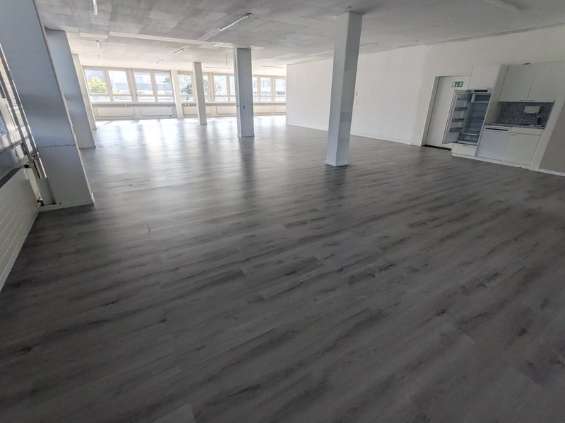 Photo 2 de Lerzenstrasse 27, Dietikon