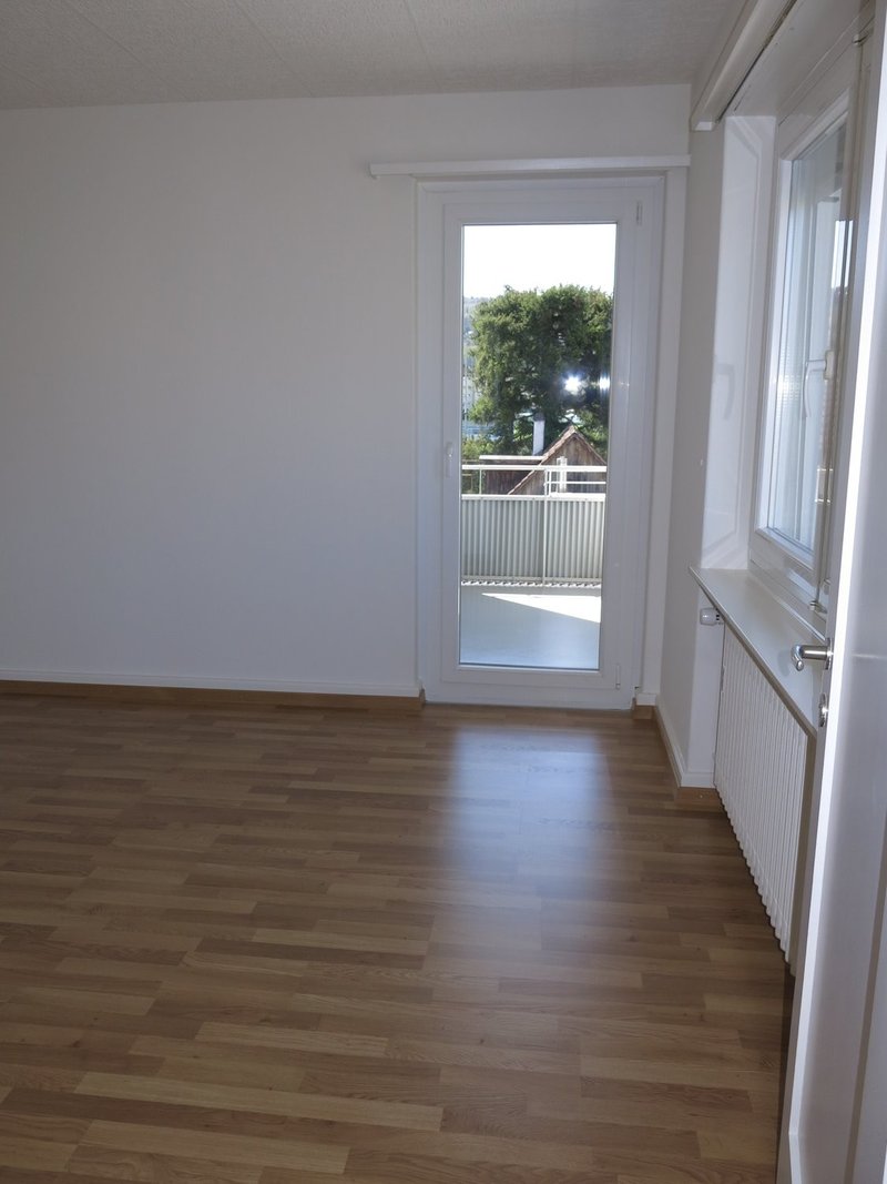 Foto 5 von Gartenstr. 3  6FMH mit Gewerbe, Dübendorf
