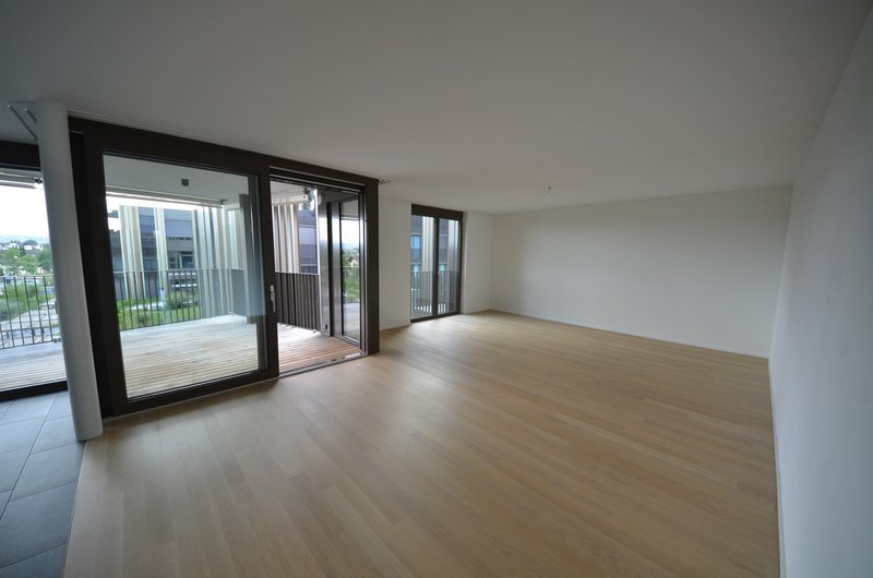 Foto 3 di Grundstrasse 19, Dietlikon