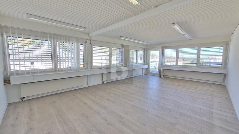 Foto 1 di Auf Anfrage, Brüttisellen