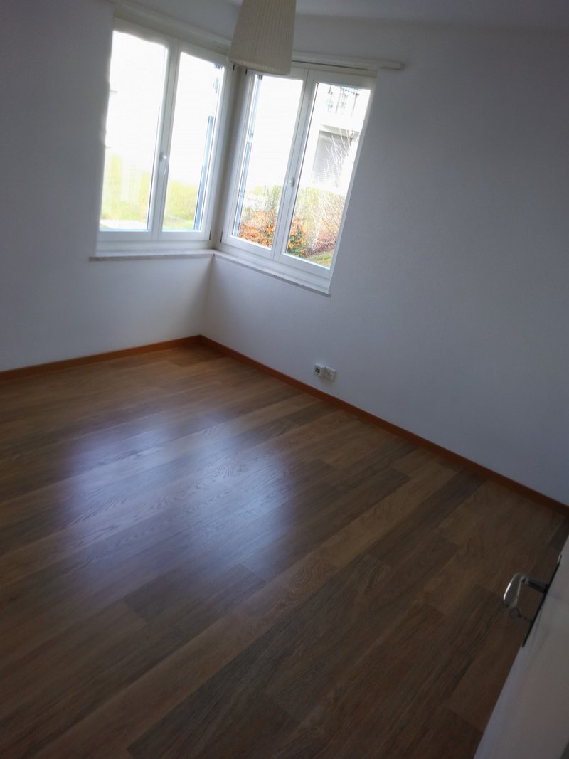 Foto 1 di Bassersdorf