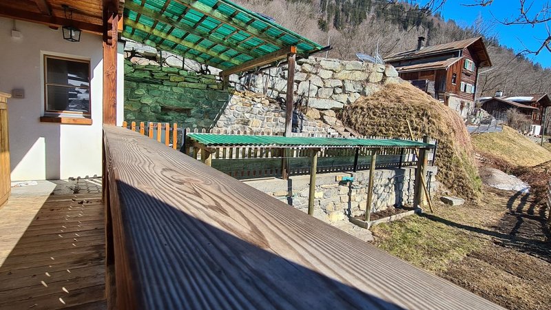 Foto 3 di Jenaz