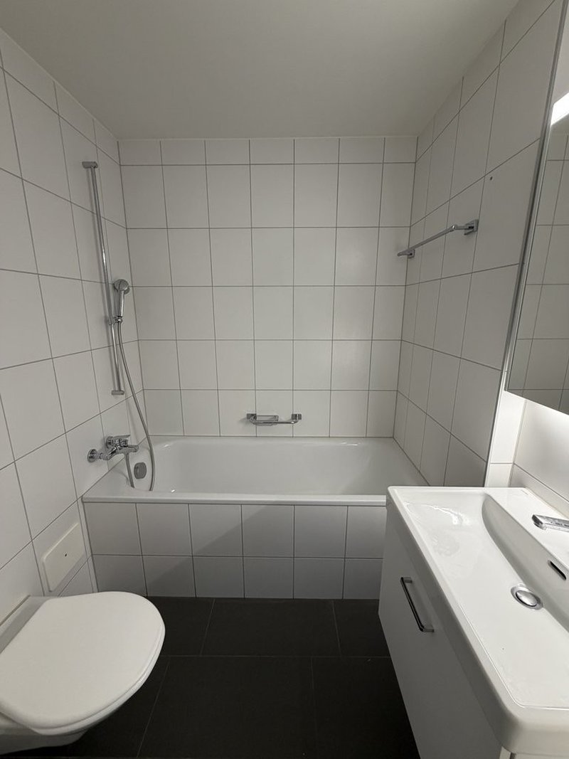 Photo 4 de Gyrhaldenstrasse 19, Dietikon