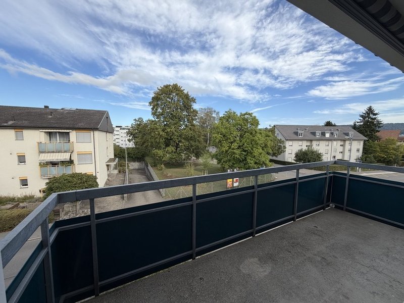 Photo 5 de Gyrhaldenstrasse 19, Dietikon