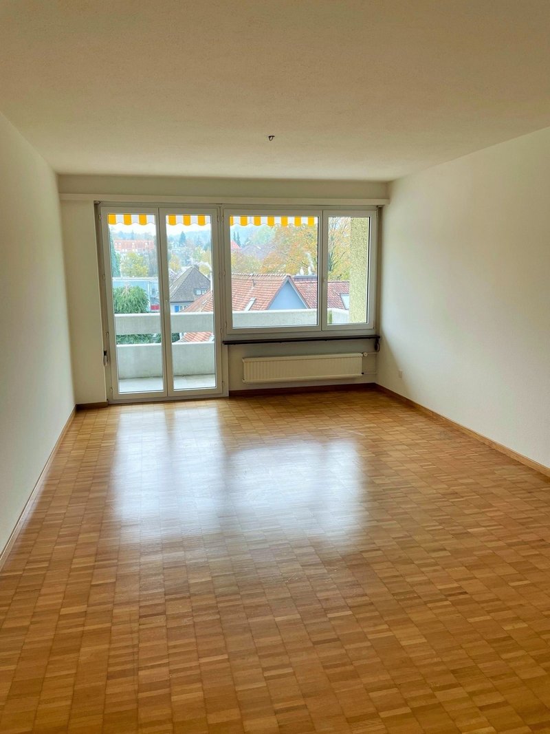 Photo 3 de Schöneggstrasse 23, Dietikon