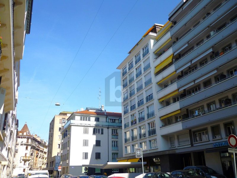 Photo 1 de Sur demande, Genève