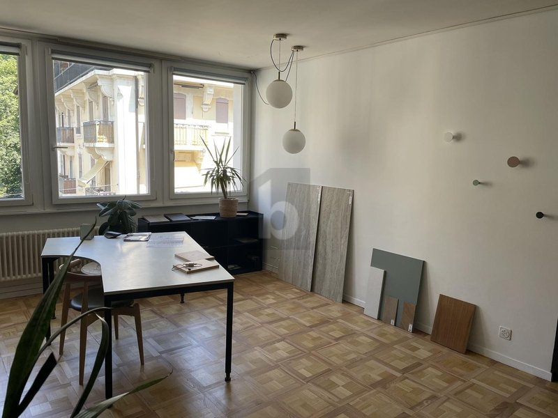 Photo 4 de Sur demande, Genève
