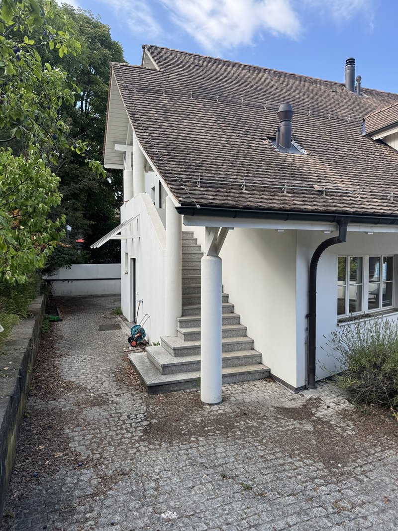 Foto 3 di Seestrasse 4, Oberrieden