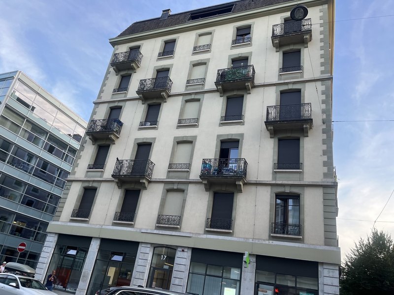 Photo 2 de Rue des alpes, Geneve