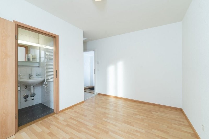 Foto 2 von Kleinhüningerstrasse 87, Basel