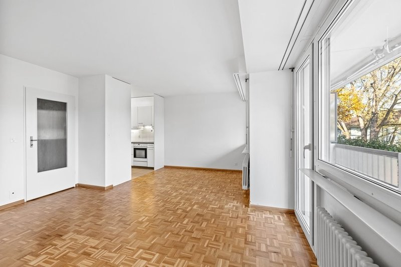 Photo 3 de Gustackerstrasse 12, Bottmingen