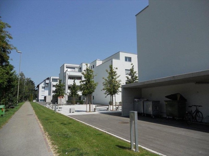 Photo 2 de Landstr. 84, Rafz