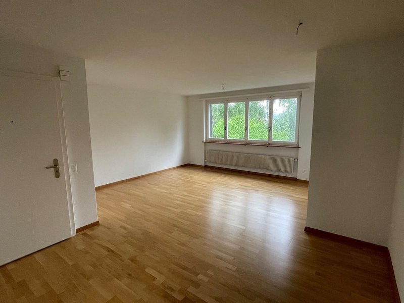 Foto 2 di Rosenmattstrasse 11, Lyss