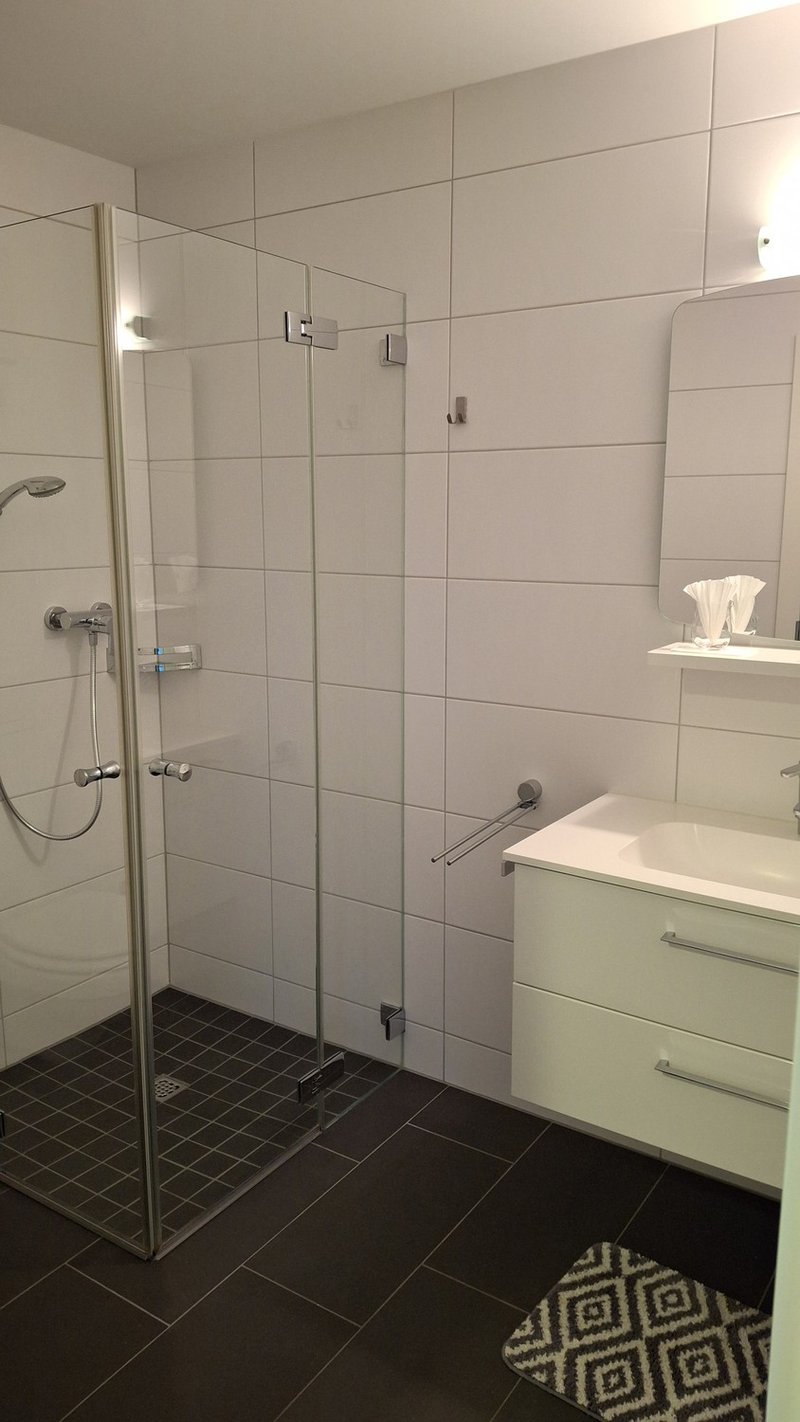 Foto 5 von Südallee 20b, Suhr