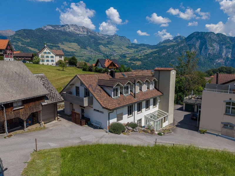 Photo 1 of Glarus Nord