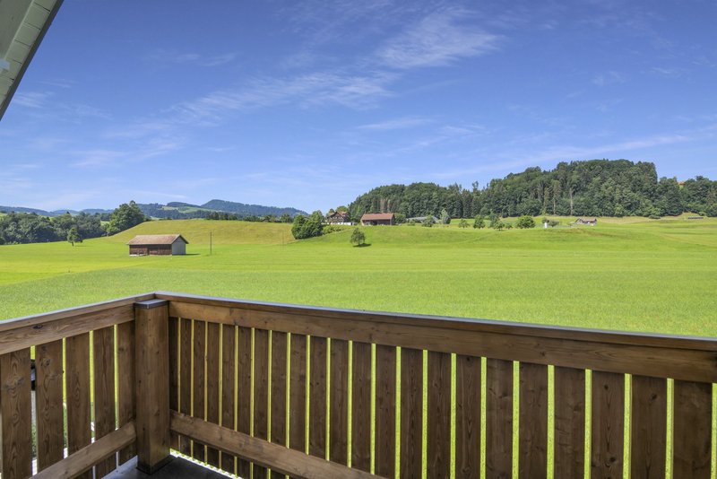 Photo 2 of Bahweg 16, Bütschwil