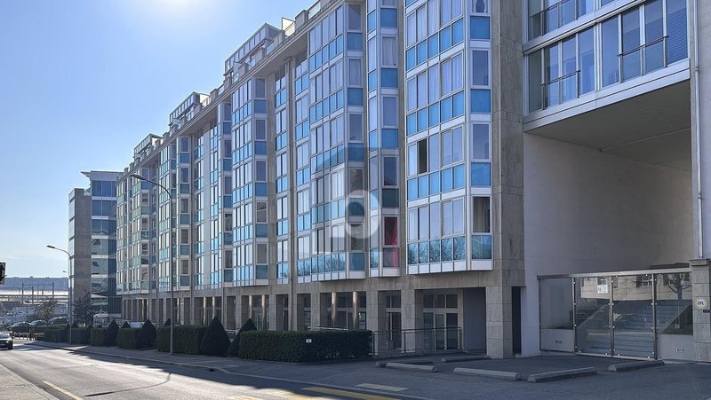Photo 2 of Sur demande, Genève