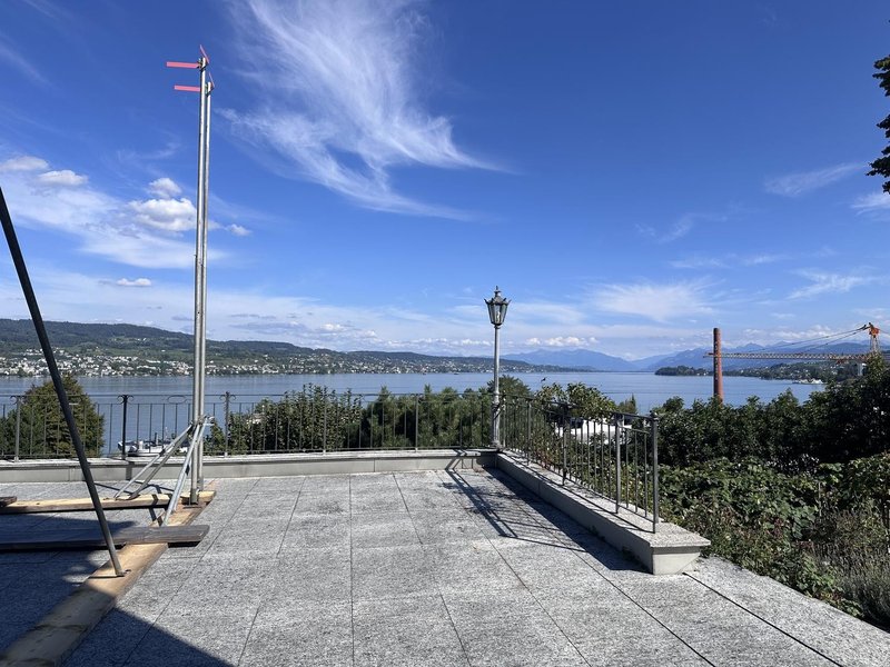 Foto 2 von Seeblickstrasse 4, Horgen