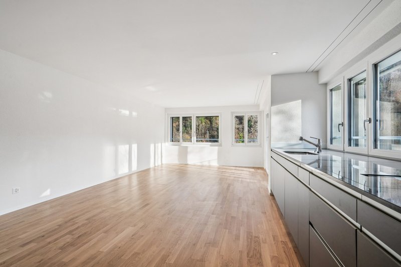 Foto 2 di Bruderwiesweg 2/ Leimbachstrasse 46, Zürich