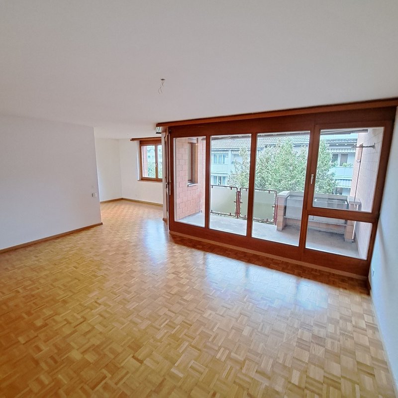 Foto 2 di Muttenzerstrasse 17a, Pratteln