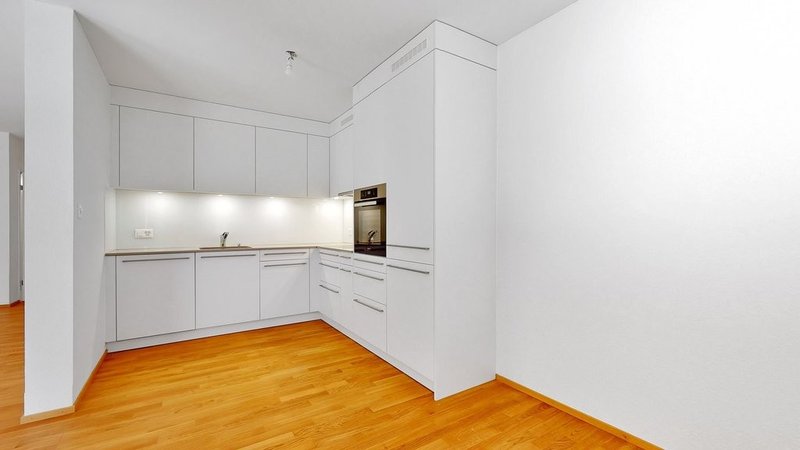 Foto 2 di Oristalstrasse 58, Liestal