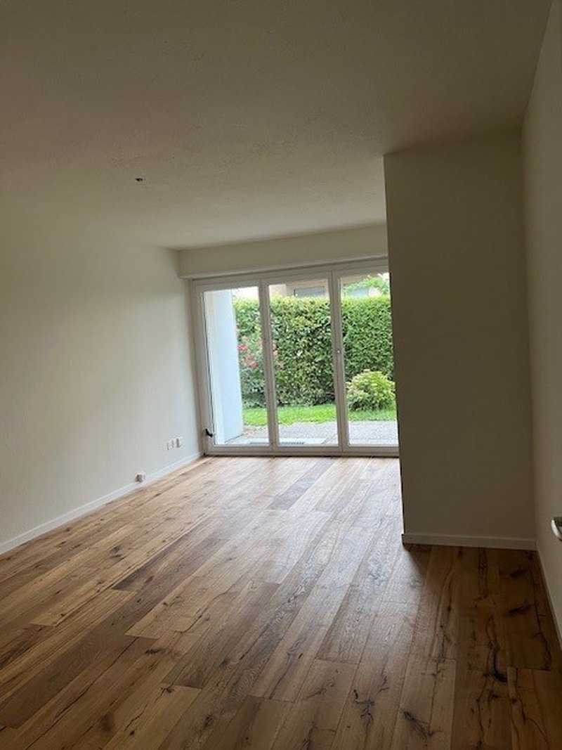 Foto 2 di Burstwiesenstrasse 80, Zürich