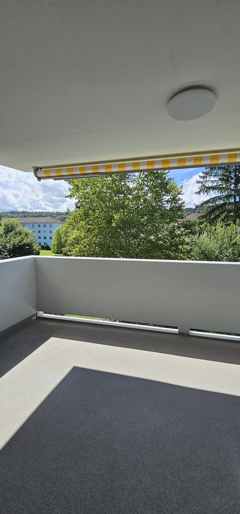 Photo 3 de Neumattstrasse 23, Urdorf