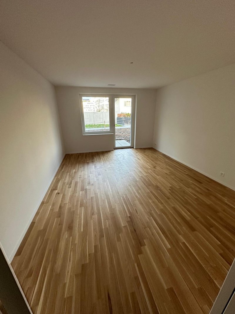 Foto 7 di Badenerstrasse 853, Zürich