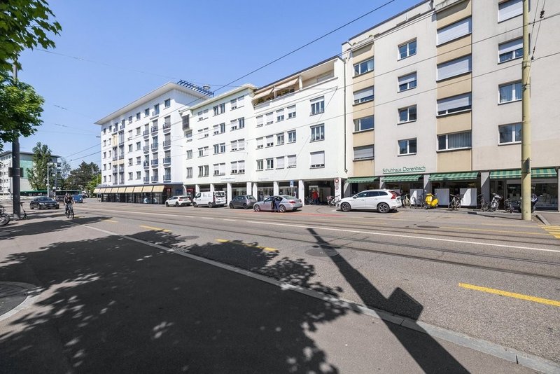 Foto 1 von Hauptstrasse 3, Binningen