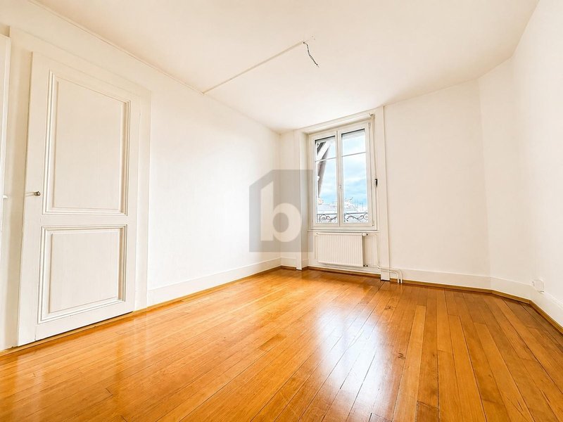 Foto 3 di Sur demande, Lausanne