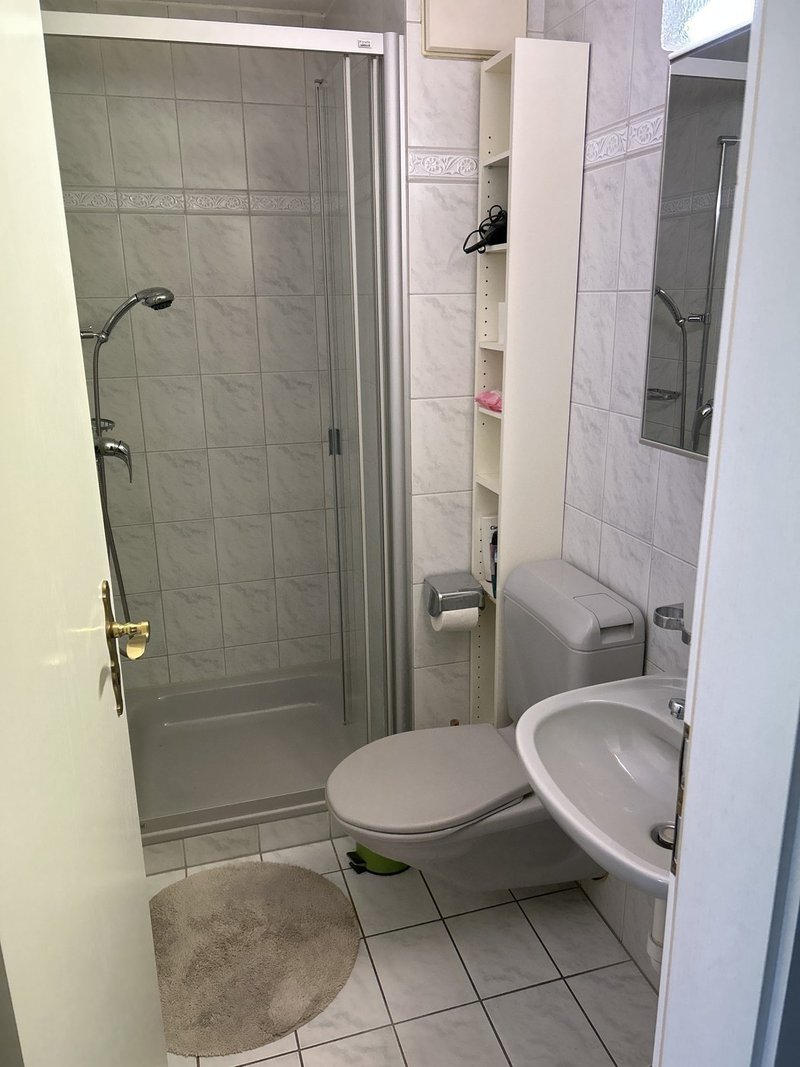 Photo 3 de Zürcherstrasse 24B, Altendorf