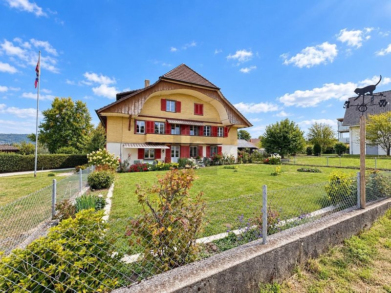 Photo 1 de Auf Anfrage, Oberwil b. Büren