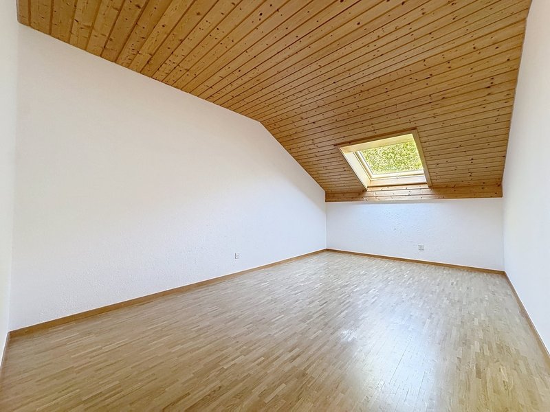 Foto 2 von Grossi Matta 5, Rechthalten