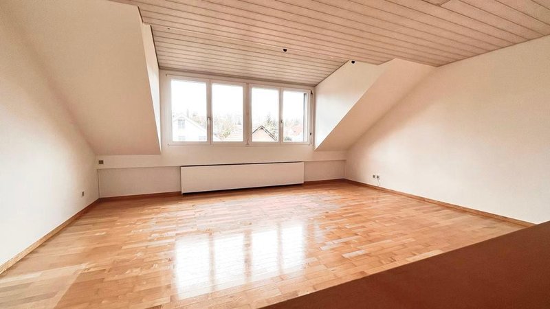 Photo 2 de Unterloostrasse 3, Oerlingen